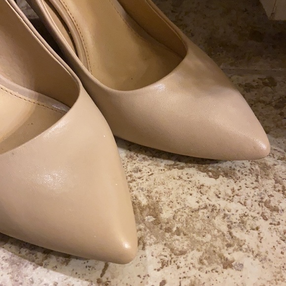 Like New - Picture 2 of 4